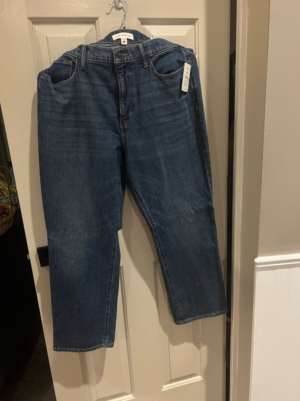 Lucky Brand women’s Relaxed Dark Blue Jeans